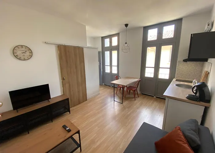 V3 Confort Plein Centre 5 Min Golfech *